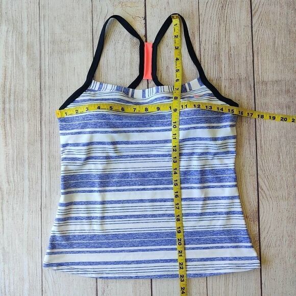 Nike striped halter athletic tank top sz M/10 - Picture 6 of 8